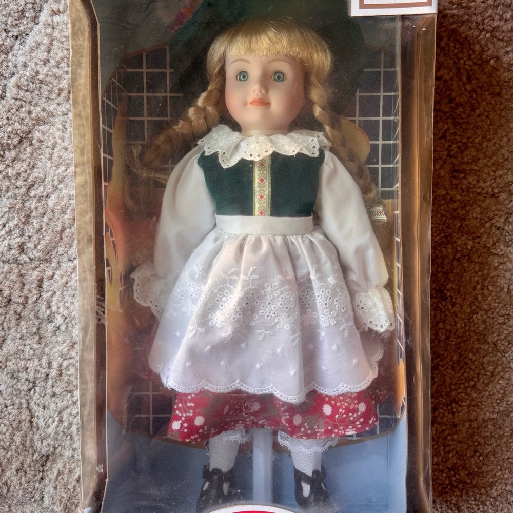 Austria “Dolls of the World” doll